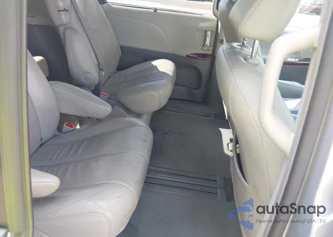 2014 Toyota Sienna Xle V6 8 Passenger from USA, damaged, VIN 5TDYK3DCXES479146